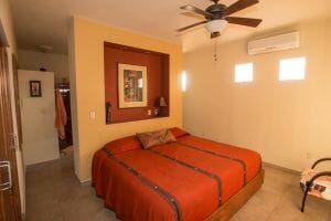 Contemporary Comfortable Home Near the Sea in Loreto Baja Sur: Master bedroom2