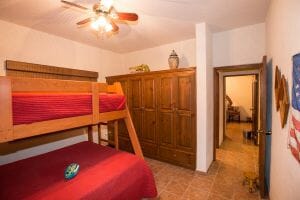 Dream House Near the Sea in Loreto: Ground floor guest bedroom