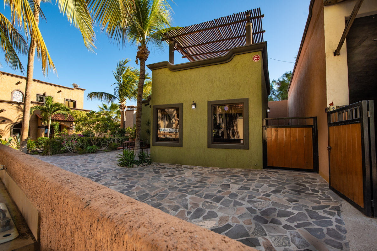 One of a Kind Colonial Home With Pool & Casita in Loreto: Casita North side