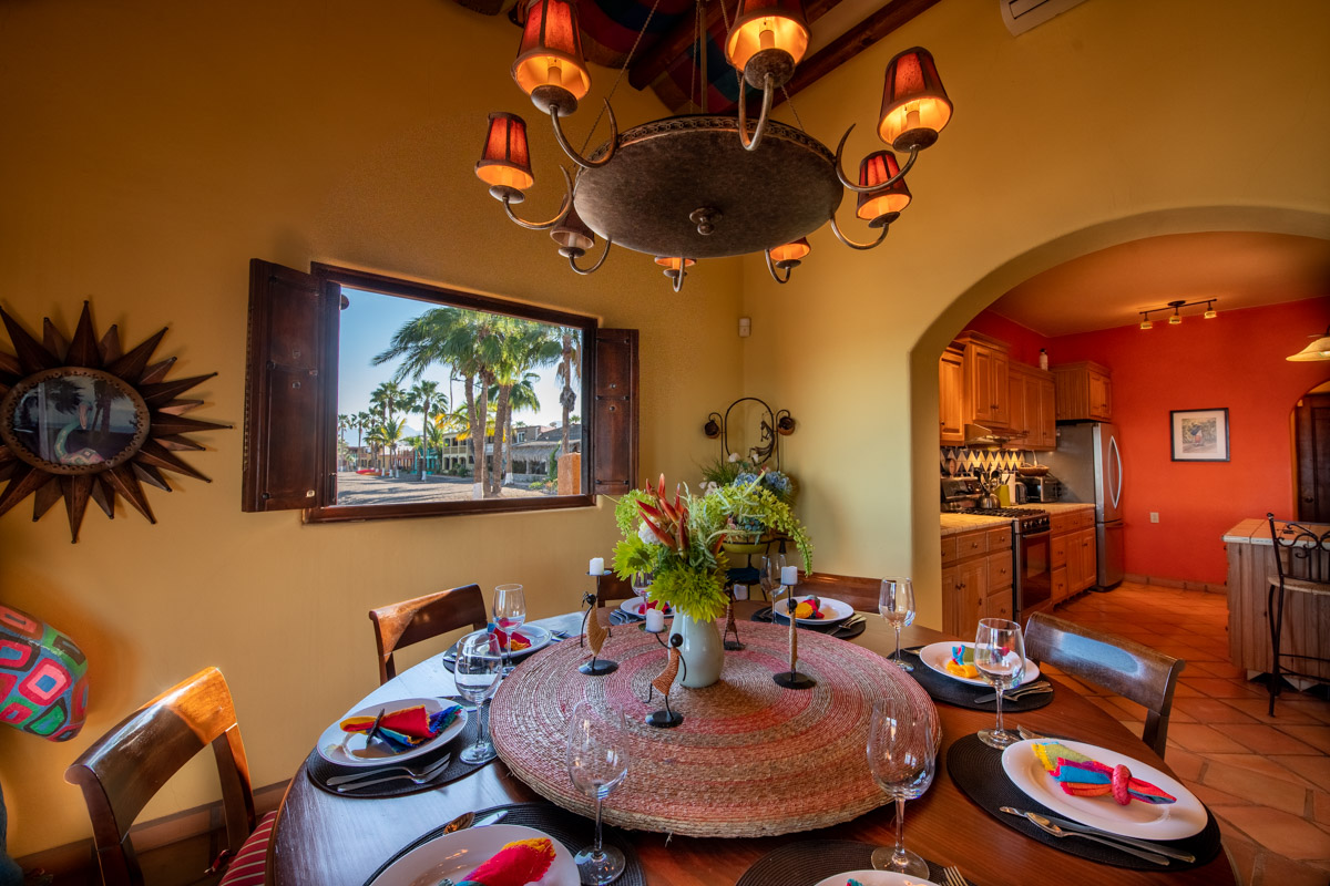 One of a Kind Colonial Home With Pool & Casita in Loreto: Dining table looking South