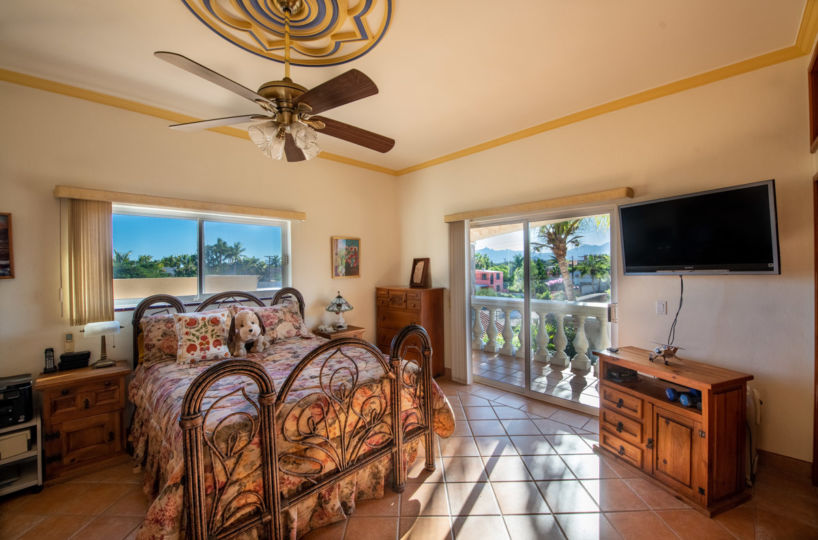 Stunning Sea and Island Views From This Incredibly Well Built Home in Loreto Baja Sur: guest room image.