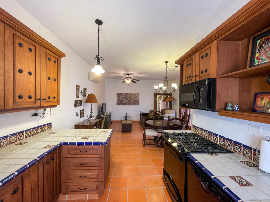 One bedroom casa in Loreto bay great mountain views from terrace: kitchen looking into living