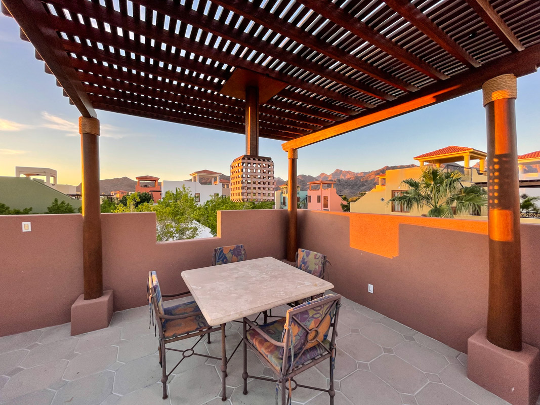 One bedroom casa in Loreto bay great mountain views from terrace: roof terrace dining