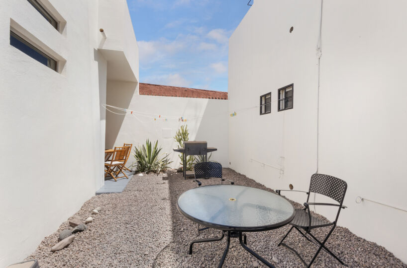 4 Apartment Complex Located Steps From The Beach In Historic Beachside Town Of Loreto, Baja Sur
