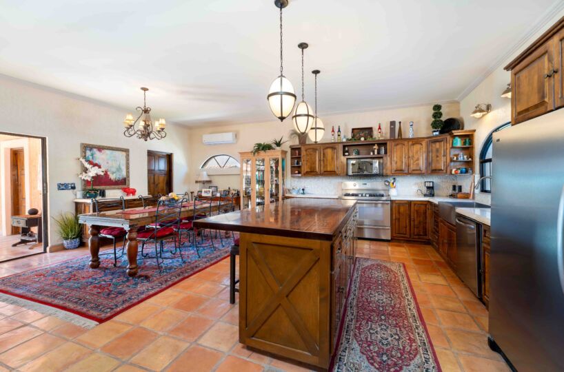 Casa Família – A Luxurious 5 Bedroom Coastal Retreat On The Golf Course In Nopolo, Loreto
