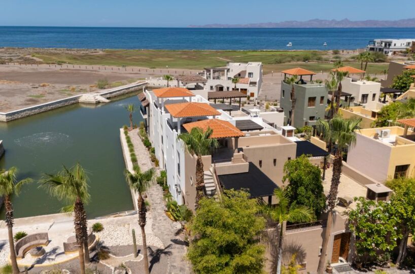 AV34 beautiful Casa Encantada with Fantastic Sea of Cortez Views in Loreto Bay