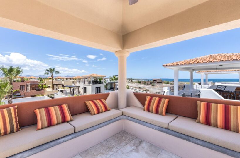 AV34 beautiful Casa Encantada with Fantastic Sea of Cortez Views in Loreto Bay