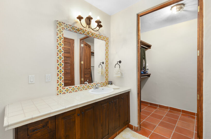 Casa Turquesa At Fn 117: Mision Loreto Properties. Call Today! Mexican Cell 044 613 116 6827 ~ USA cell 530-786-4395