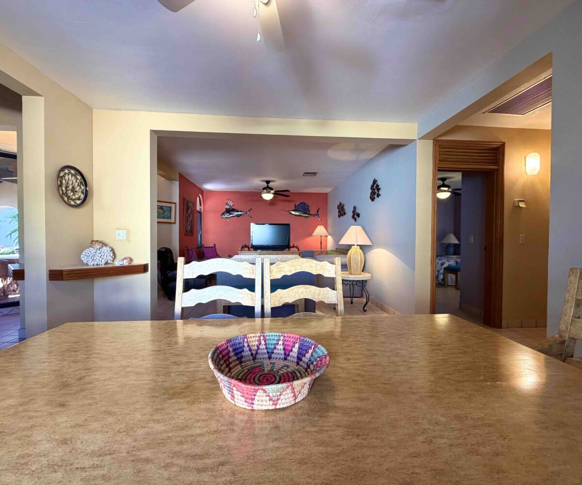 Historic Loreto Home on Rosenda Robles 4BR 5BA Mision Loreto Properties. Call Today! Mexican Cell 044 613 116 6827 ~ USA cell 530-786-4395