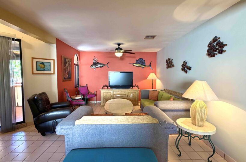 Historic Loreto Home on Rosenda Robles 4BR 5BA Mision Loreto Properties. Call Today! Mexican Cell 044 613 116 6827 ~ USA cell 530-786-4395