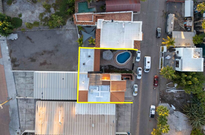 Historic Loreto Home on Rosenda Robles 4BR 5BA Mision Loreto Properties. Call Today! Mexican Cell 044 613 116 6827 ~ USA cell 530-786-4395