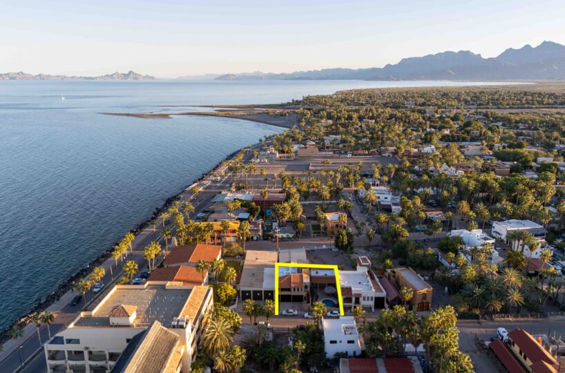 Historic Loreto Home on Rosenda Robles 4BR 5BA Mision Loreto Properties. Call Today! Mexican Cell 044 613 116 6827 ~ USA cell 530-786-4395