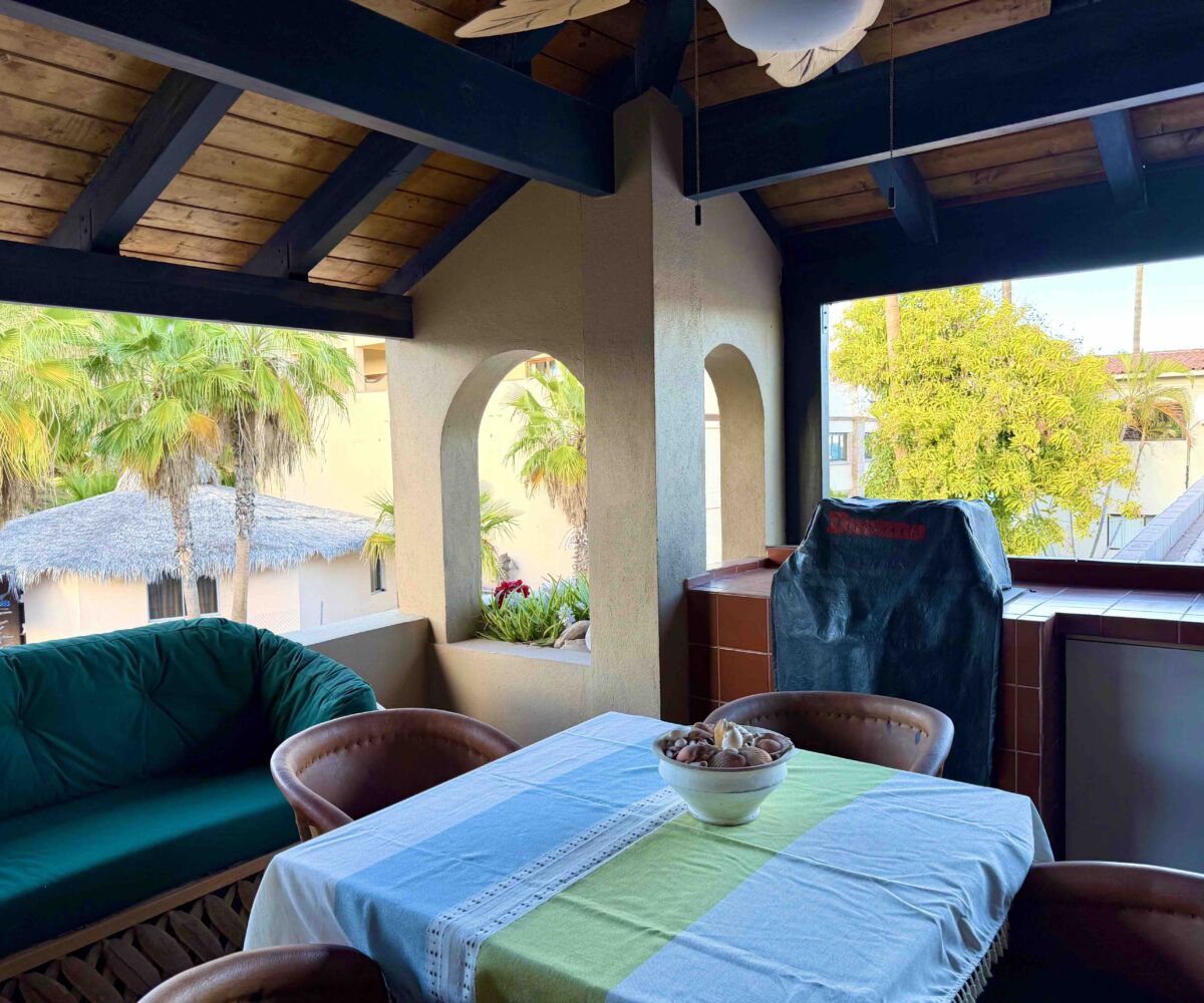 Historic Loreto Home on Rosenda Robles 4BR 5BA Mision Loreto Properties. Call Today! Mexican Cell 044 613 116 6827 ~ USA cell 530-786-4395
