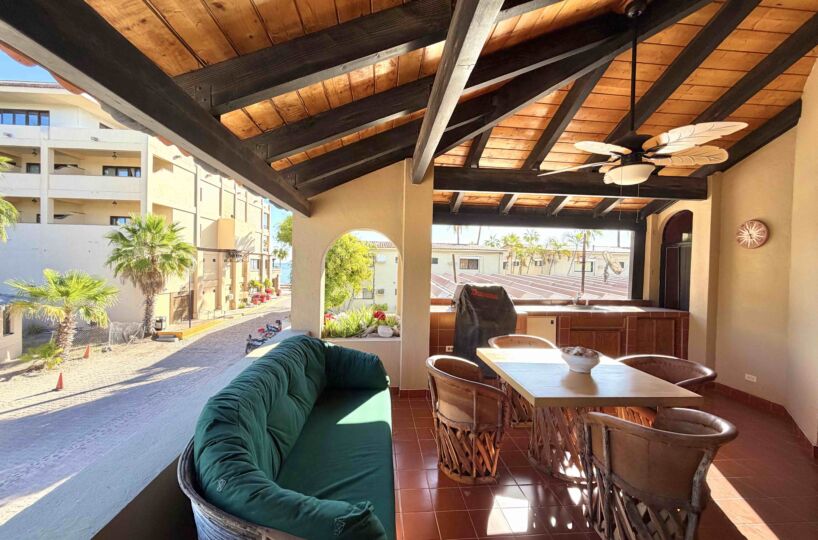 Historic Loreto Home on Rosenda Robles 4BR 5BA Mision Loreto Properties. Call Today! Mexican Cell 044 613 116 6827 ~ USA cell 530-786-4395