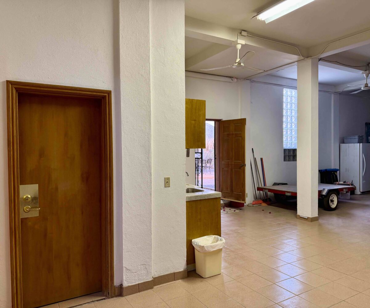 Historic Loreto Home on Rosenda Robles 4BR 5BA Mision Loreto Properties. Call Today! Mexican Cell 044 613 116 6827 ~ USA cell 530-786-4395