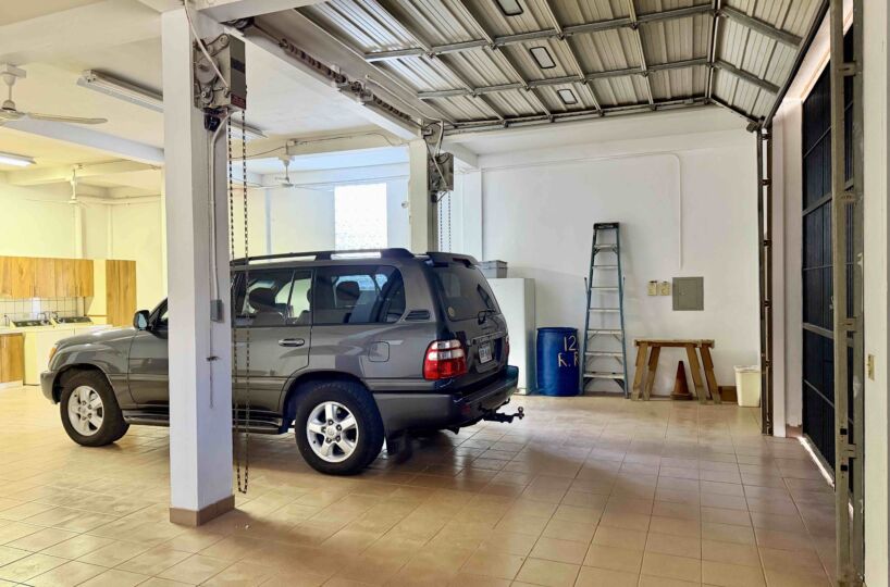 Historic Loreto Home on Rosenda Robles 4BR 5BA Mision Loreto Properties. Call Today! Mexican Cell 044 613 116 6827 ~ USA cell 530-786-4395